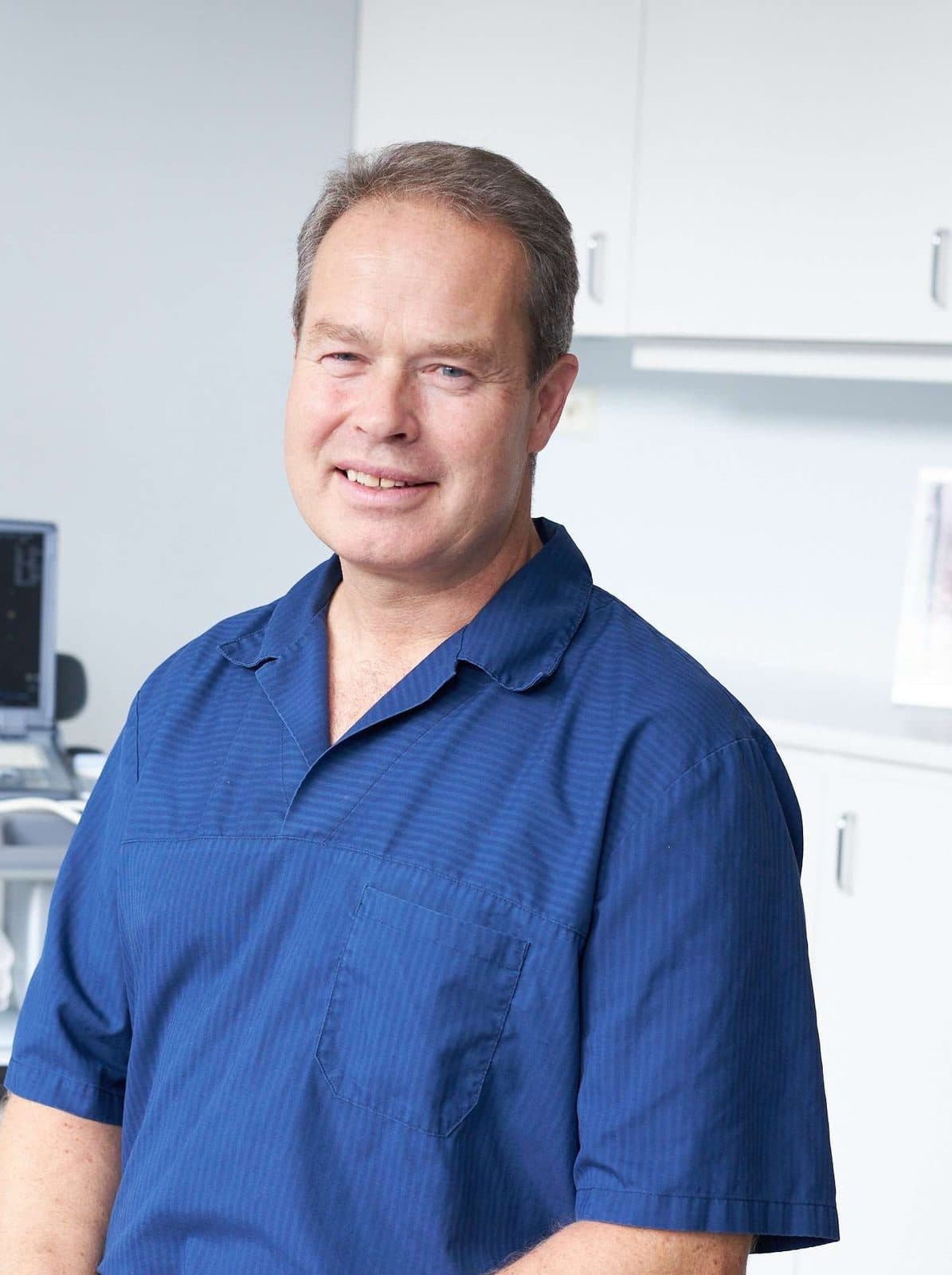 Dr. Thomas Hayes